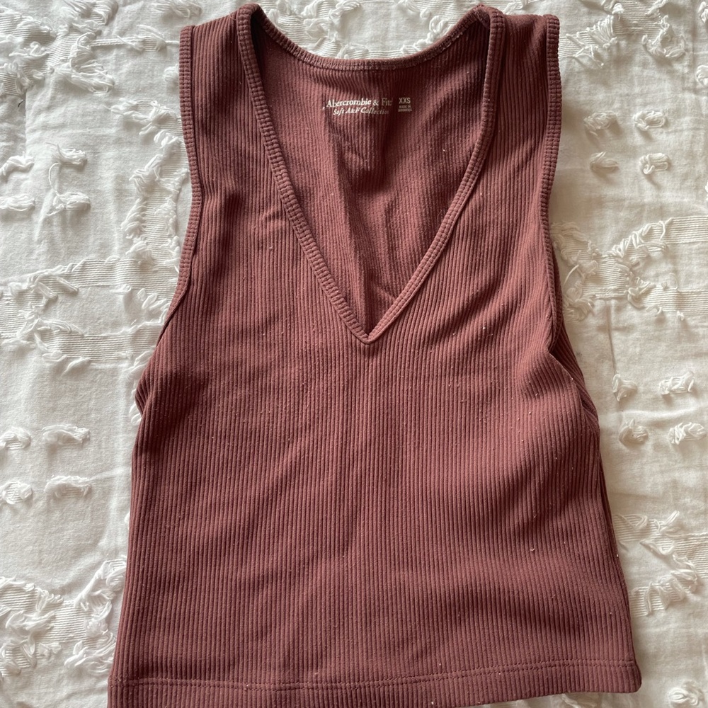 mauve cropped tank